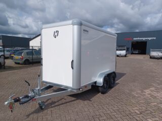 Henra gesloten aanhangwagens