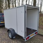 Syma gesloten aanhangwagens