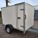 Syma gesloten aanhangwagens